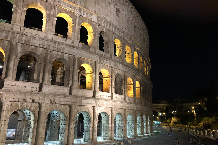 Coliseu, um dos ícones do Império Romano