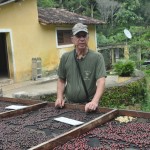 Francisco Uchôa explica todos os processos de cultivo do café artesanal Francisco Uchôa explica todos os processos de cultivo do café artesanal