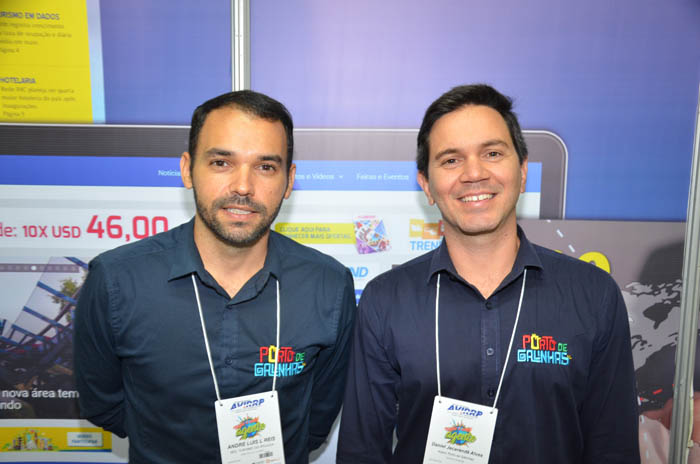 André Reis, diretor de Turismo da Prefeitura de Ipojucá, e Daniel Jacarandá, da Associação dos Hotéis de Porto de Galinhas