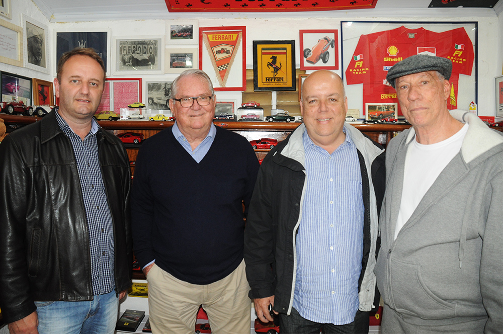 M&E conhece maior coleção de carros de brinquedo do RJ; veja fotos 3 Carlos Eduardo Sixel e Marcelo Florêncio, da TurisPetro, Roy Taylor, do M&E, e José Augusto, de La Petite Galerie de Jouets