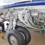 Detalhes chamam atenção nos hangares de manutenção