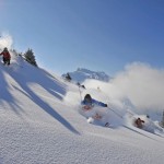 Esqui é uma das principais atrações para os visitantes de Titlis