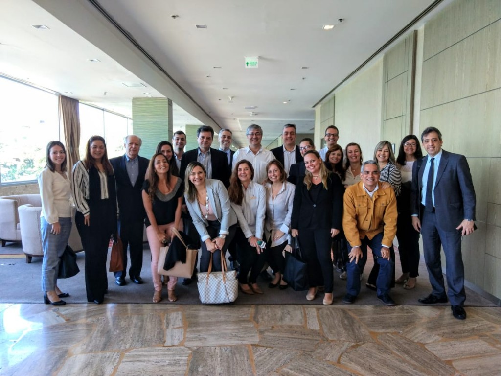 ABIH-RJ e SindHotéis criam comitês regionais para debater estratégias comerciais 1 Fórum Comercial ABIHRJ e SindHotéis