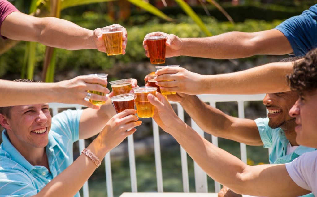 SeaWorld receberá festival de cervejas artesanais em novembro YuUzxXeA