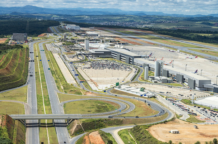 BH Airport recebe certificado por mapear emissões de gases de efeito estufa 1 Airports Council International (ACI) reconheceu o esforço da BH Airport em identificar as fontes de emissão de carbono