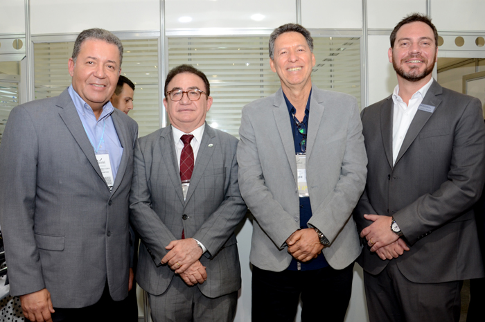 ABIH Nacional lança Conotel 2019 e 2ª edição do Equipotel Regional 1 Alexandre Sampaio, da FBHA, Manoel Linhares, presidente da ABIH Nacional, Luciano de Castro, da ABIH Nacional, e Gustavo Binardi, da Reed