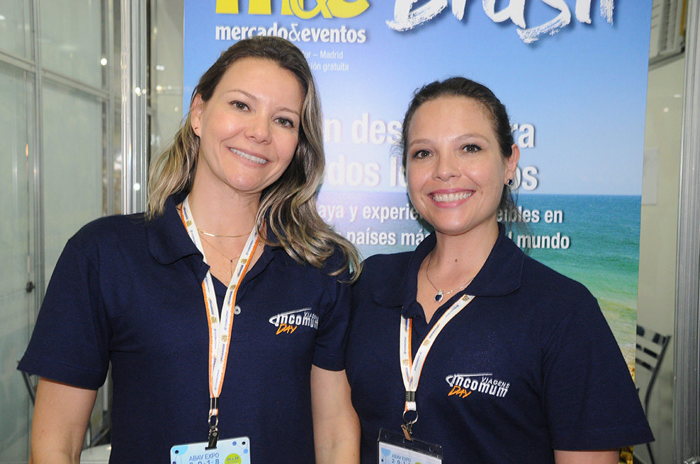 Incomum Viagens celebra 20 anos e lança Incomum Day 2019 na Abav Expo 1 Ana Paula Oliveira e Marília Zazzera, da Incomum Viagens