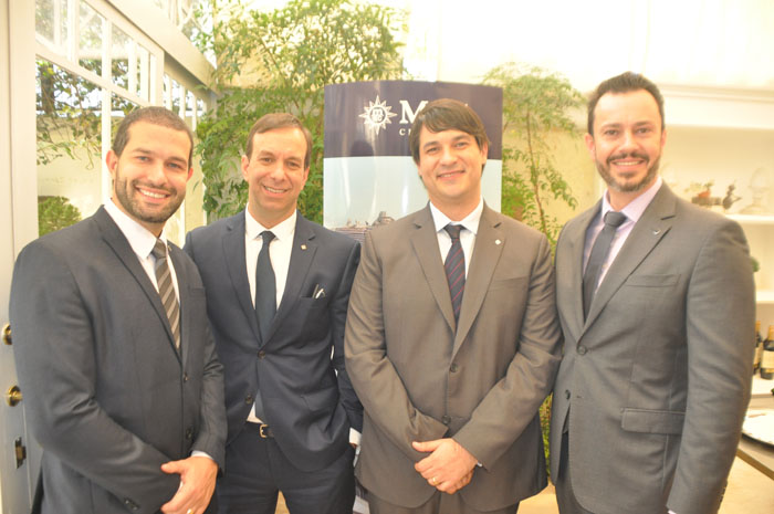 MSC e Martinica apresentam detalhes da temporada de cruzeiros; veja fotos 1 Bruno Cordaro, Adrian Ursilli, Ignacio Palacios e Eduardo Mariani, da MSC