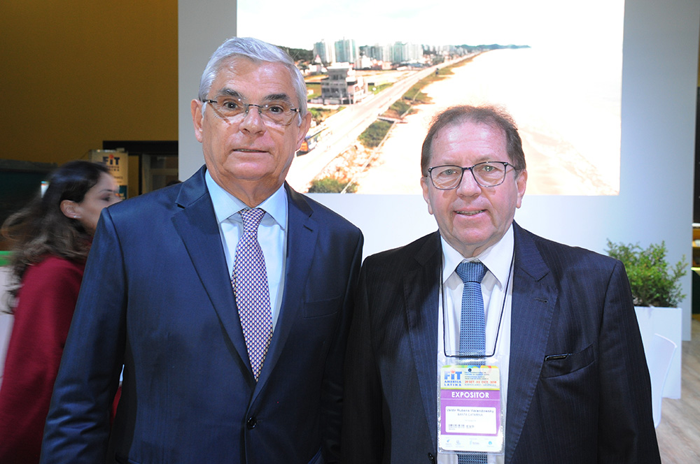 FIT 2018: Governador destaca investimentos em SC e orgulho do Beto Carrero 1 Eduardo Pinho Moreira, governador de SC, e Valdir Walendowsky, secretário de Turismo de SC