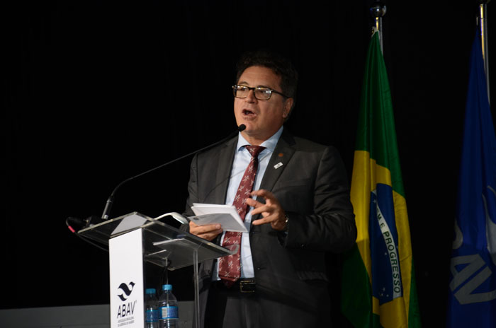 Vinicius Lummertz, ministro do Turismo