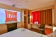 Ibis apresenta quarto “Plug&Play” para amantes da tecnologia; veja detalhes
