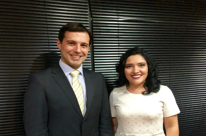 Paraguai levará delegação de empresários para o Festuris 1 Eduardo Zorzanello e ministra do Paraguai, Sofia Afara