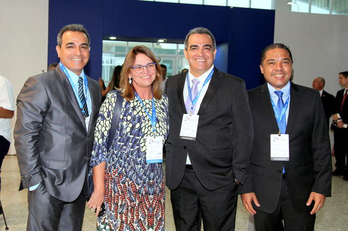 Ruth Avelino, presidente da PBTur, com Breno e Bruno Mesquita e Claudio Junior, do Festival JPA