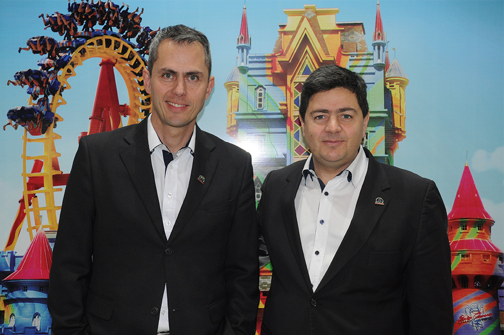 Beto Carrero anuncia Régis Rodrigues para intensificar ações junto ao trade 1 Régis Rodrigues e Roberto Vertemati, do Beto Carrero