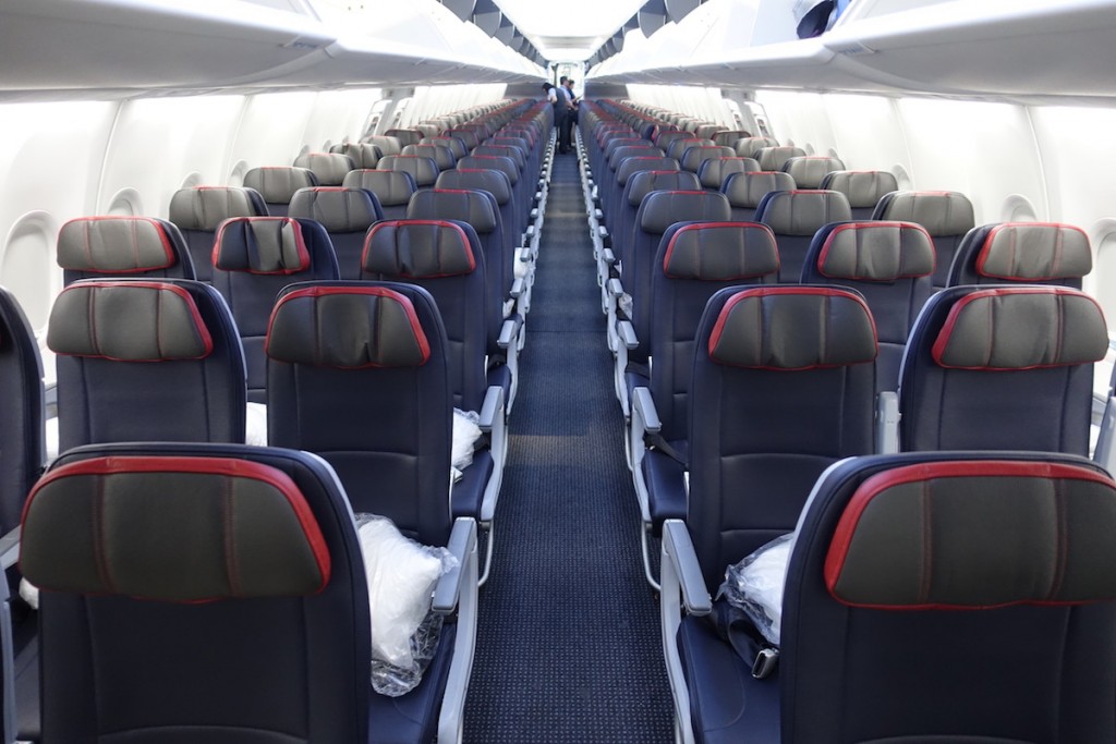 American-737-MAX-Business-Class-7