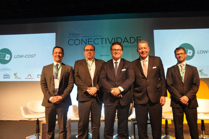Conectividade: políticas públicas para desenvolver setor são debatidas entre líderes 1 Participantes do painel sobre politicas publicas