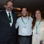 Marcelo Bento, da Azul Viagens, com Sérgio Gouvea e Gisele Lima, da Promo