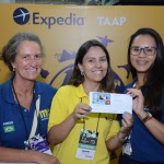 Mariana Garcia, da Expedia TAAP, entre Mari Masgrau e Juliana Barbosa, do M&E