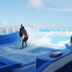 O clássico Flowrider presente na classe Oasis