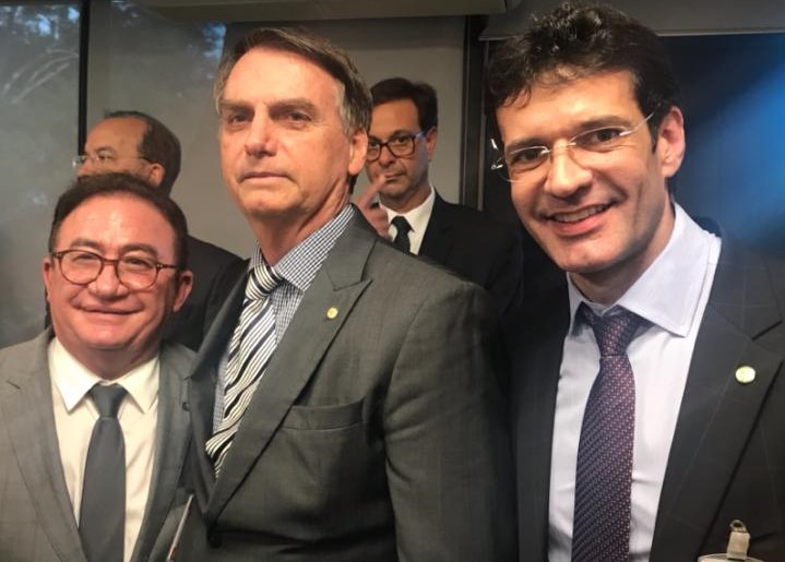 Presidente da ABIH se reúne com Jair Bolsonaro e futuro ministro do Turismo PHOTO-2018-11-28-16-39-54