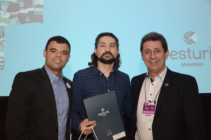 Renato Gonçalves, da Universal, Michel Bregolin, mediador, e Rogério Siqueira, presidente do Beto Carrero World