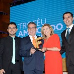 Roberto Wagner, da Gol, recebeu o troféu Amigos do Festival