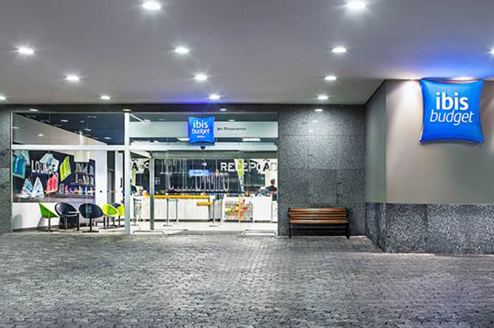 Uberlândia recebe primeiro hotel da marca ibis budget 1 Entrada do hotel ibis budget em Uberlandia