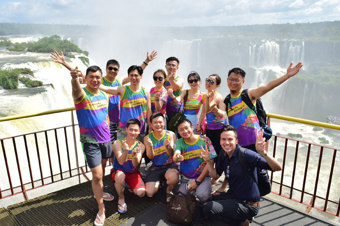Visit Iguassu fortalece parceria com o mercado chinês Profissionais das principais operadoras de turismo do país asiático conheceram atrativos do Destino Iguassu