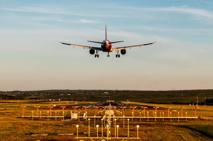 Conselho de Aviação Civil atualiza recomendações de apoio à retomada do setor 1 Aeroporto de Brasília recebe 18,8% a mais de movimento internacional em 2019