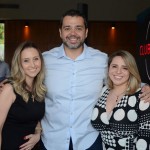 Edmilson Romão, da Lequite Viagens, entre Fabiane Batista e Marina Domingues, da Latam Airlines Edmilson Romão, da Lequite Viagens, entre Fabiane Batista e Marina Domingues, da Latam Airlines