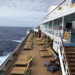 Hóspedes podem relaxar e ver o mar na parte externa