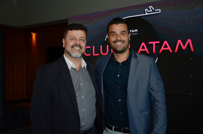 João Batista e Cleber Gil, da Latam Airlines João Batista e Cleber Gil, da Latam Airlines