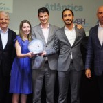 Marcelo Alves, presidente da Riotur, entregou o troféu Eduardo Tapajós pelo Empreendedorismo ao time do Pestana, representado por Paulo Dias, Mariana Mendonça, Renato Dias e Pedro Botelho