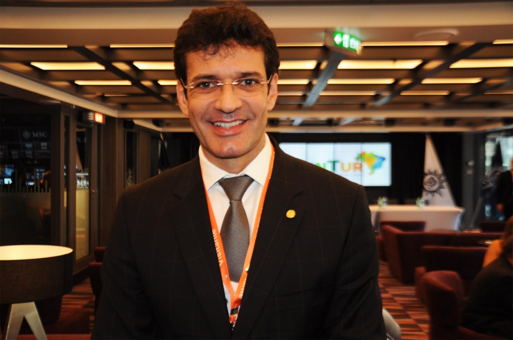 Aprovação, diálogo e ações emergenciais marcam passagem de Marcelo Álvaro no Turismo 1 Marcelo Álvaro Antonio, novo ministro do Turismo