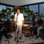 Música ao vivo no evento da Latam Música ao vivo no evento da Latam