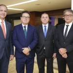 Regis Medeiros, secretário de Turismo de Fortaleza, Vinicius Lummertz, ministro do Turismo, Eliseu Barros, presidente da ABIH-CE, e Arialdo Pinho, secretário de Turismo do Ceará