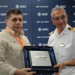 Ricardo Carvalho, da Praticagem do RJ, com Giuseppe Galano, comandante do MSC Seaview