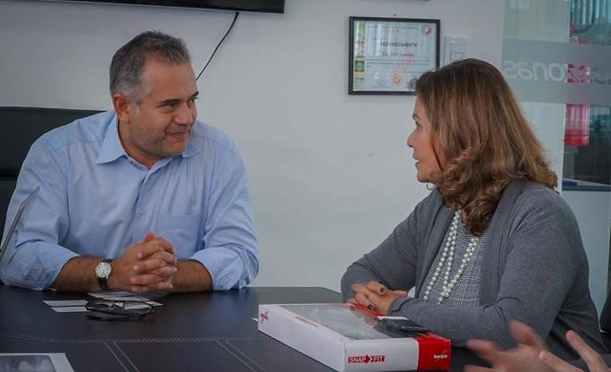 Teté Bezerra se reúne com Sérgio de Urioste para debater ampliação de conectividade aérea entre Brasil e Bolívia