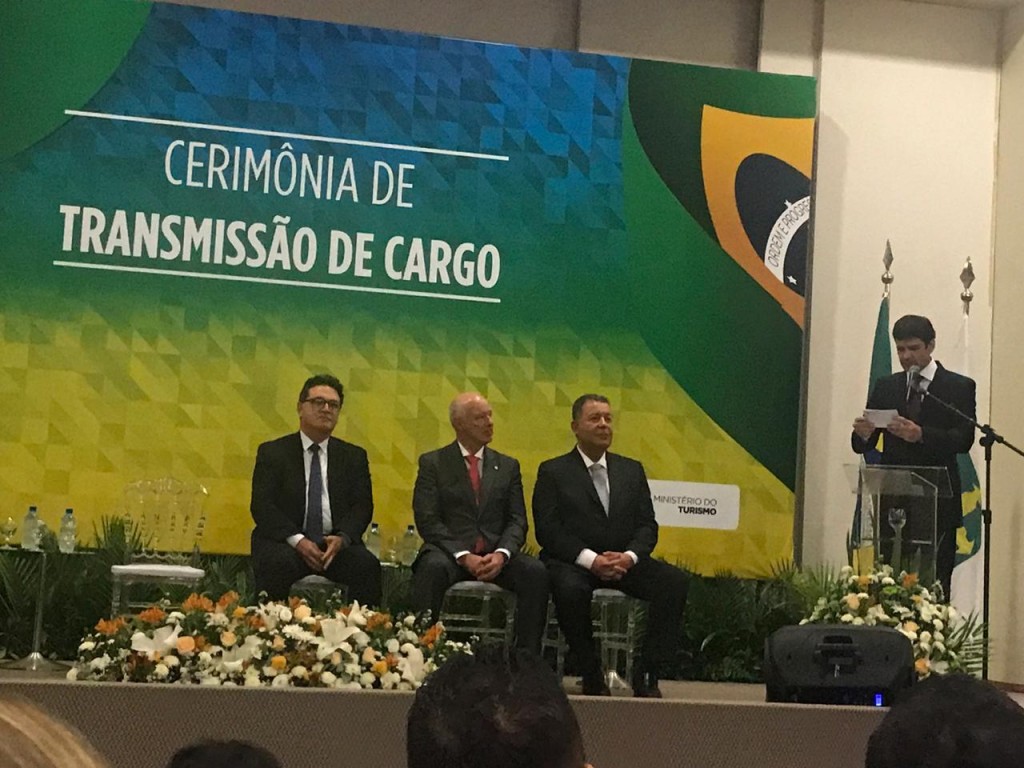 Vinicius Lummertz, Herculano Passos e Alexandre Sampaio durante a cerimônia