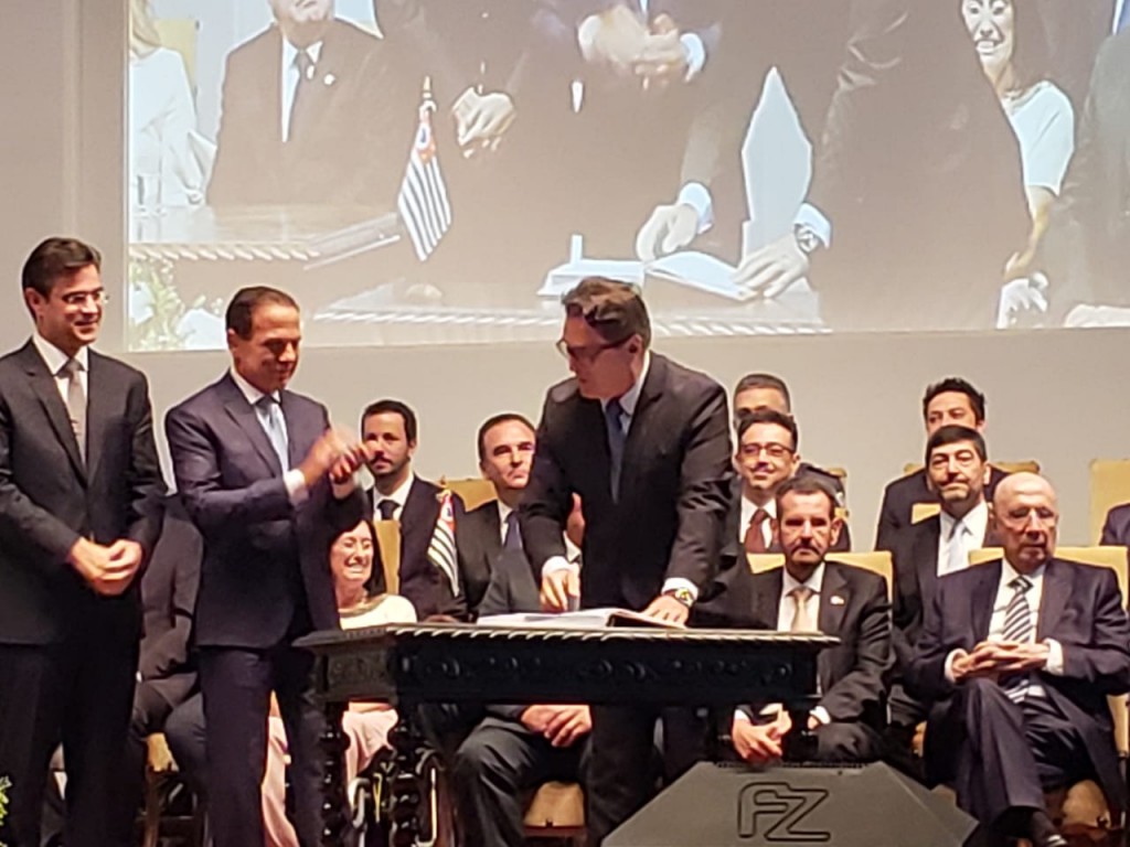 Vinicius Lummertz toma posse como secretário de Turismo de SP 1 Vinicius Lummertz é o novo secretário de Turismo de São Paulo