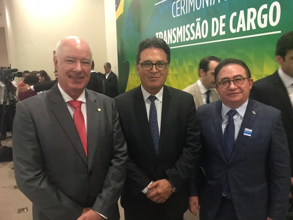 Herculano Passos, deputado, Vinicius Lummertz, ex-ministro e secretário de Turismo de SP, e Manoel Linhares, presidente da ABIH