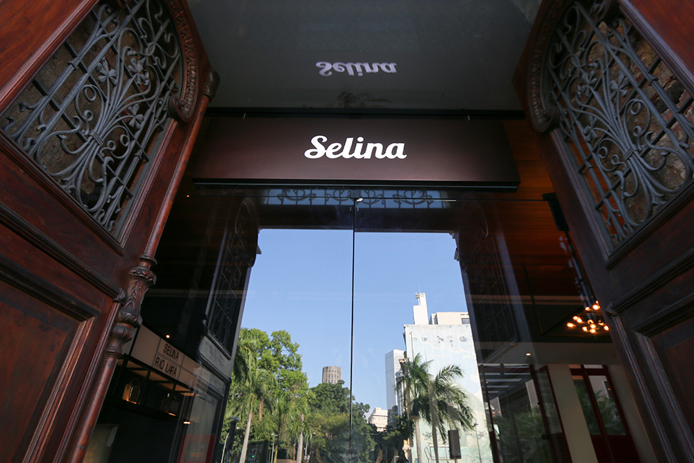 Selina anuncia vagas em suas propriedades no Brasil 1 Selina Lapa Rio conta com 406 camas