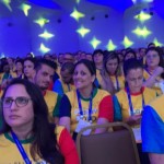 Público durante a abertura da convenção