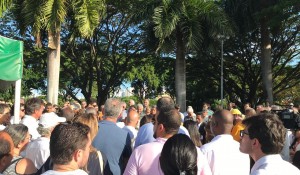 Trade, amigos e família se despedem de Paulo Gaudenzi em Salvador