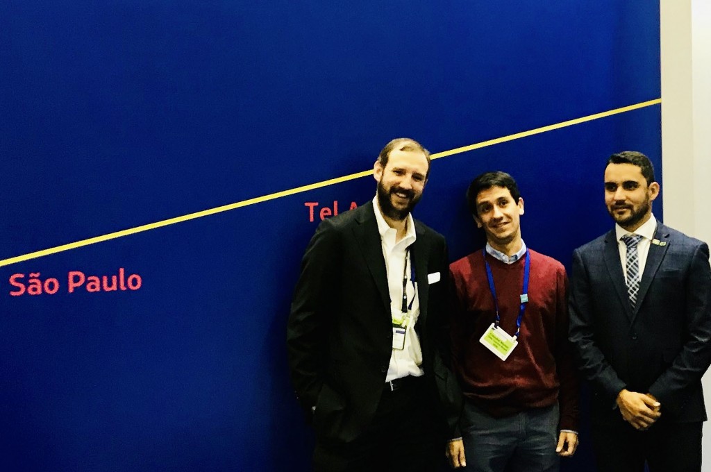 Latam Airlines participa de feira de turismo em Tel Aviv oão Murias, Gerente Comercial do Grupo LATAM Airlines para Alemanha, Itália e Israel; Cristobal Muñoz, Gerente Comercial, de Imprensa e Influenciadores da Sernatur; e Alisson Braga, Assessor da Diretoria de Inteligência Competitiva e Promoção Turística da Embratur