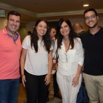 Ana Cristina, da Secretária de Turismo do Estado de São PAulo, entre, MArcelo Fachada, Wania Seixas e Renato Anjos, da Prefeitura de Santos