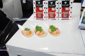 Cevitche de Camarão e chocolates com Rosas fazem sucesso na ITB 2019