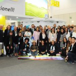 Delegação brasileira reunida no estande do Brasil na ITB 2019