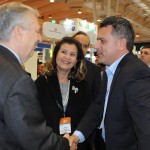Luiz Alberto Machado, embaixador do Brasil em Portugal, Teté Bezerra, presidente da Embratur, e Gilmar Piolla, secretário de Turismo de Foz do Iguaçu