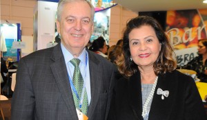 Embaixador do Brasil em Portugal visita estande da Embratur na BTL 2019; fotos